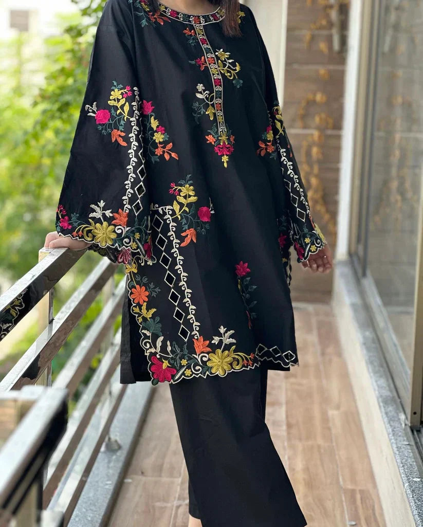 Exquisite Cutwork Embroidery 2-Piece Ensemble